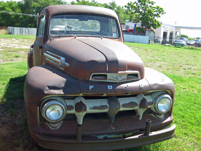 06-02-old-ford.jpg