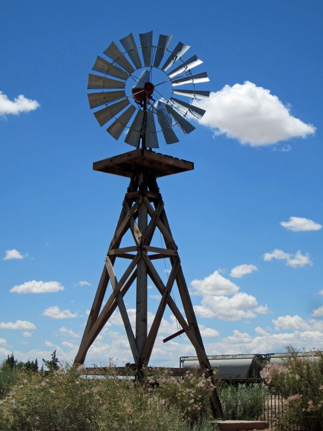 06-12-windmill-winslow.jpg